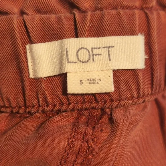 Loft Pull On Paperbag Style Casual Shorts - Picture 8 of 10